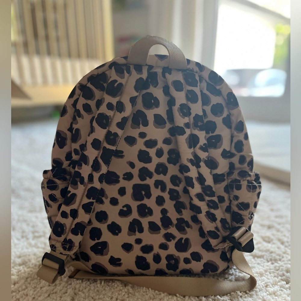 12 Little Backpack - Picture 3 of 3